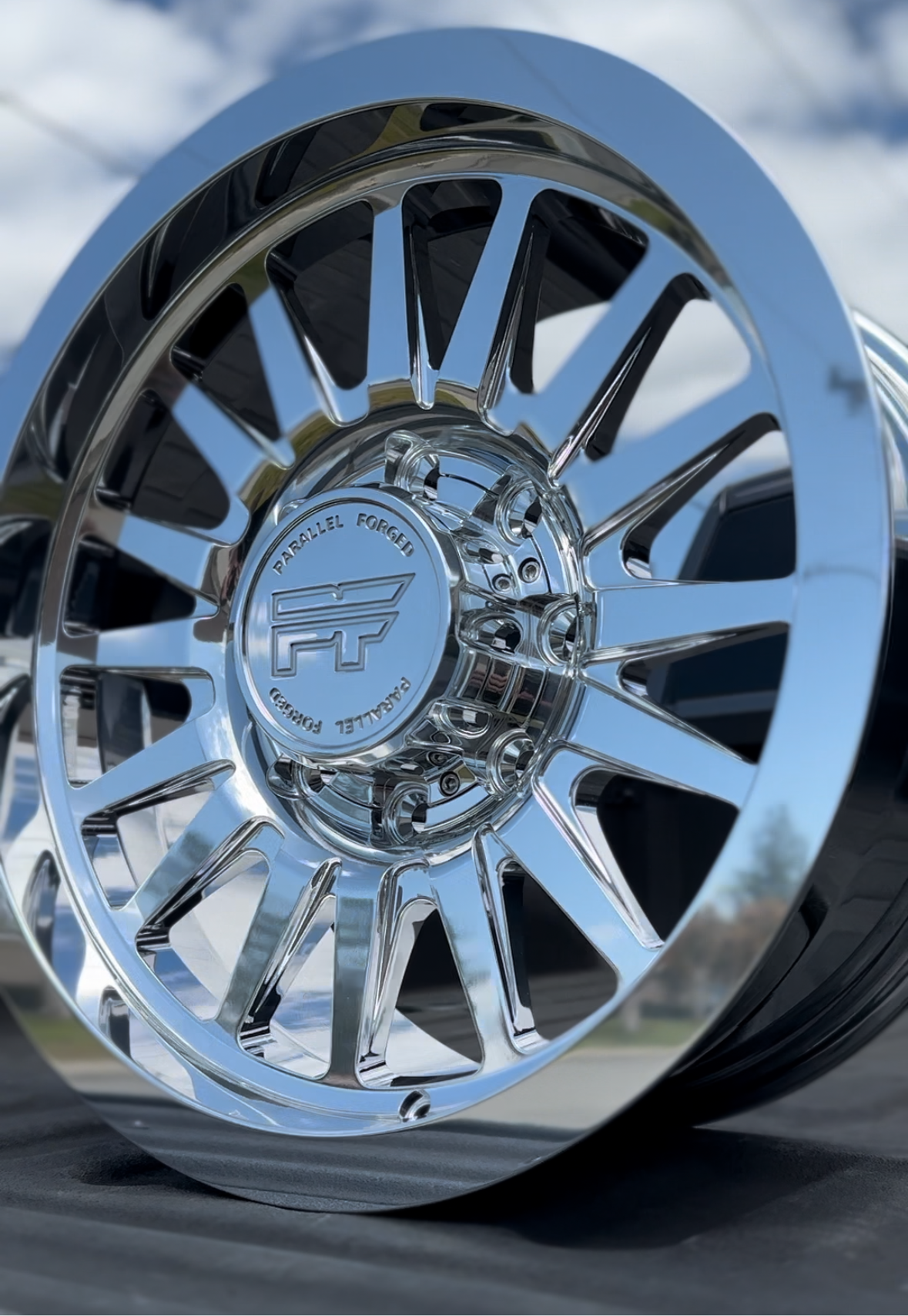P40 Polished 8 lug 18"