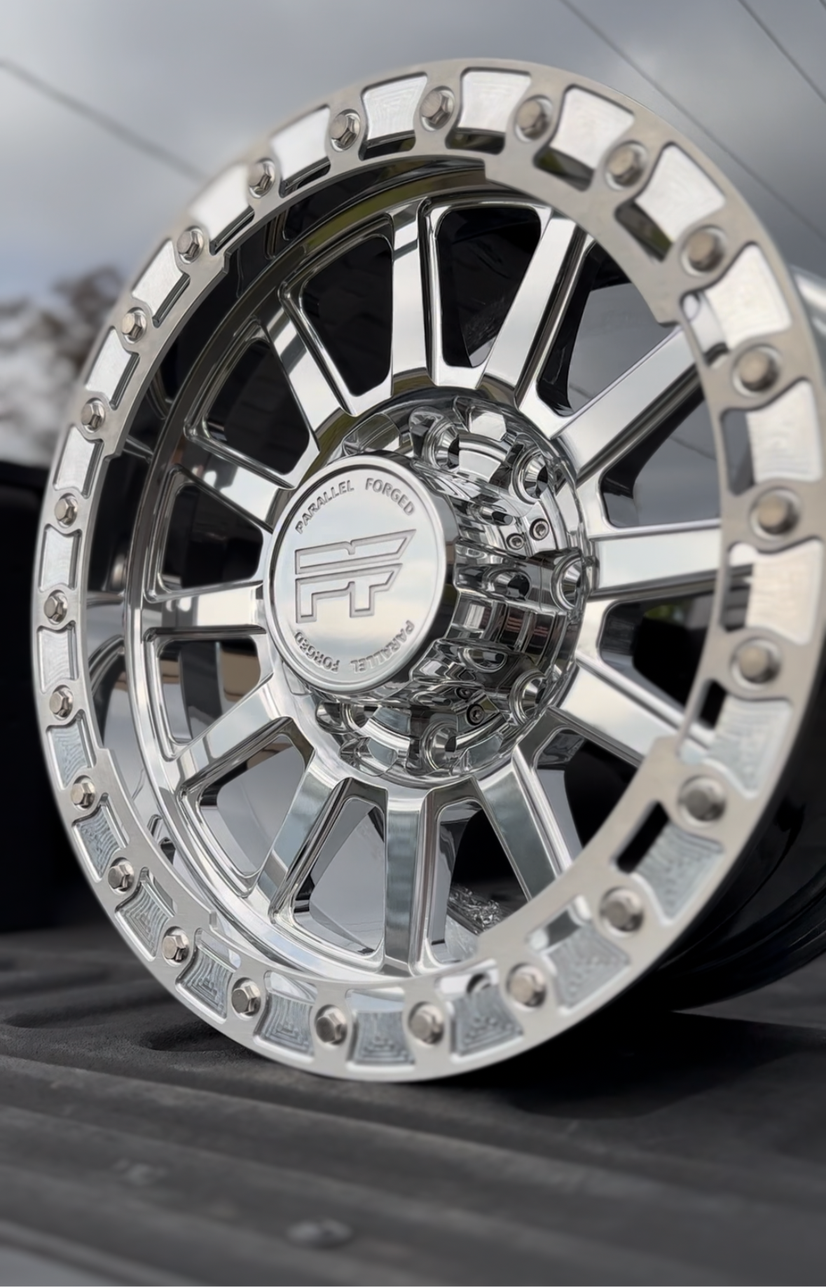 P51 Simulated Beadlock Polished 8 lug 17