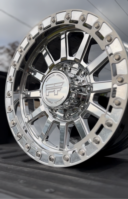 P51 Simulated Beadlock Polished 8 lug 18"